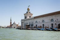 Canal Grande Boat Trip and Walking Tour in a Different Neighborhood 1