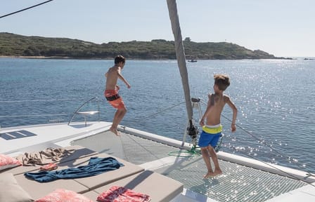 Private 5-Hour Luxury Catamaran Cruise in Mykonos