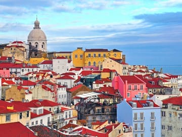 Professional Photo Shoot Tour in Lisbon, Portugal