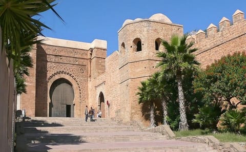 5-Day Cultural Tour from Casablanca to Chefchaouen and Fes