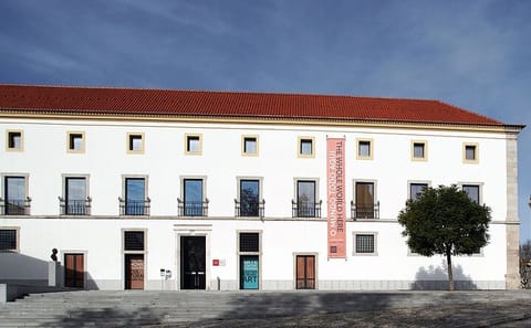 Private Walking Tour of Jewish Heritage in Évora