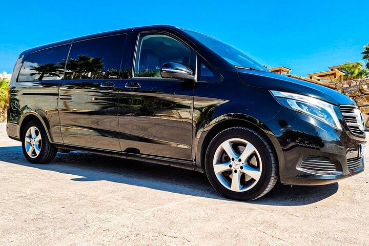 Luxury Transfer from Alicante/Alicante Airport to Torrevieja area