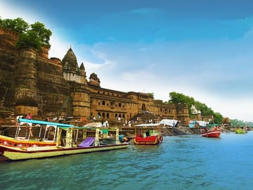 Cultural Tour of Bhopal and Maheshwar in Central India