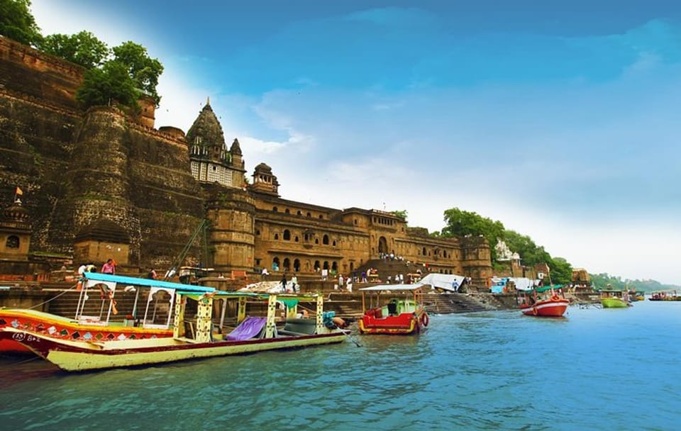 Cultural Tour of Bhopal and Maheshwar in Central India