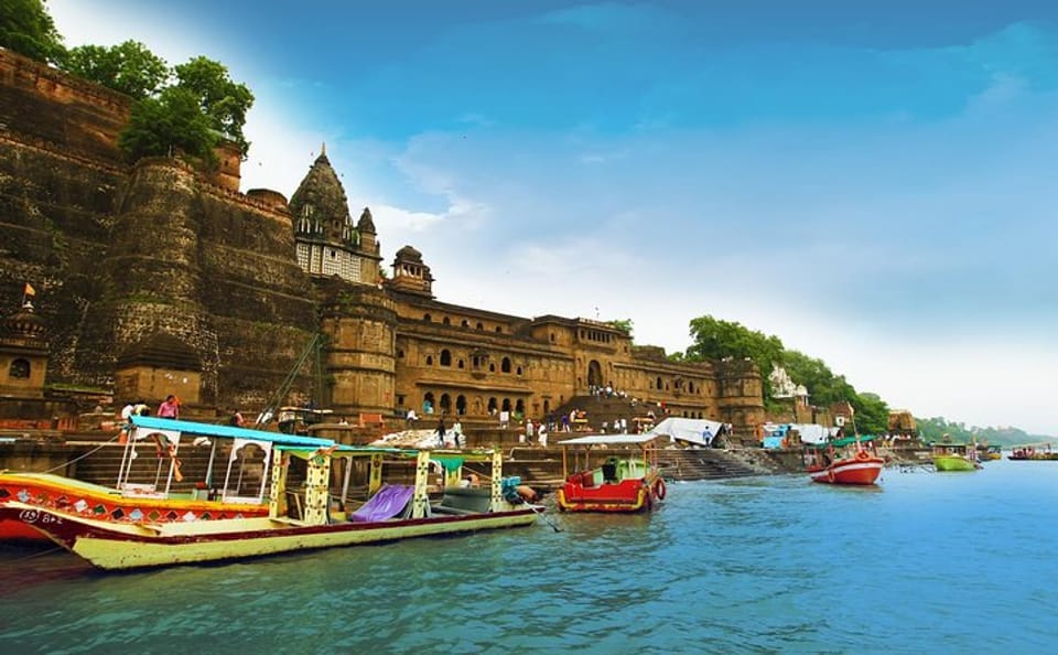 Cultural Tour of Bhopal and Maheshwar in Central India