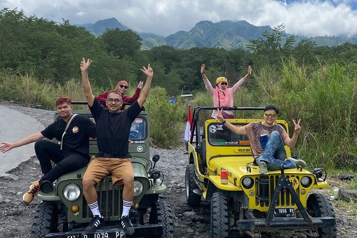 TIMANG BEACH In the end, we only regret the chances we didn’t take." Pesan sekarang!!! wa.me/6281804128869 #borobudurtemple #Timangbeach #mountmerapi #jomblangcave #explorejogjakarta