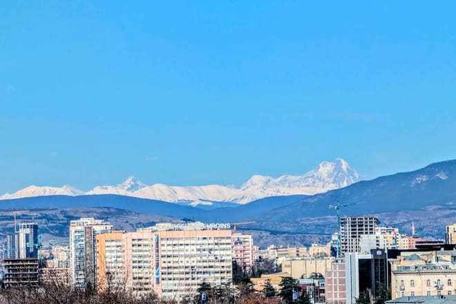 Soviet Empire Collapse: Tbilisi Walking Tour with a PhD 8