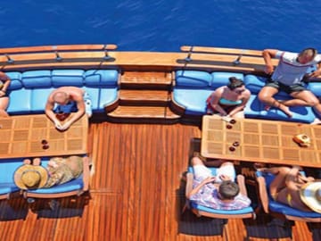 Classic Sailing Tour to Ras Mohamed and White Island, Sharm El Sheikh