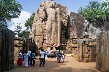 Aukana and Anuradhapura Cultural Heritage Tour from Negombo