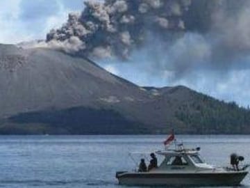 Private Guided Volcano and Stony Bubble Tour in Bandung