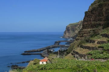Southwest Madeira Full-Day 4x4 Tour to Calheta and Jardim do Mar