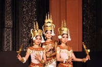 Apsara Dance Show with Dinner by Tuk-Tuk Roundtrip Transfer 2