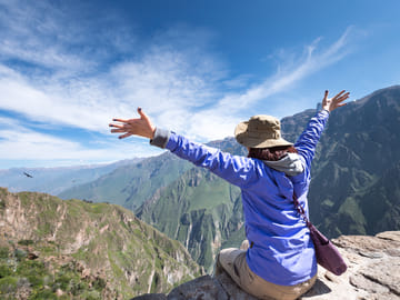 Colca Canyon 2-Day Adventure Tour from Arequipa