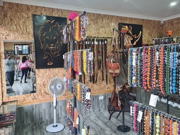 Nairobi Museum Snake Park Giraffe Center and Beads Center Tour