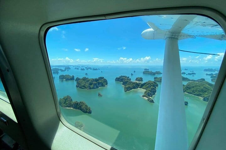 Halong Bay Seaplane Tour with Transfer from Hanoi by expressway