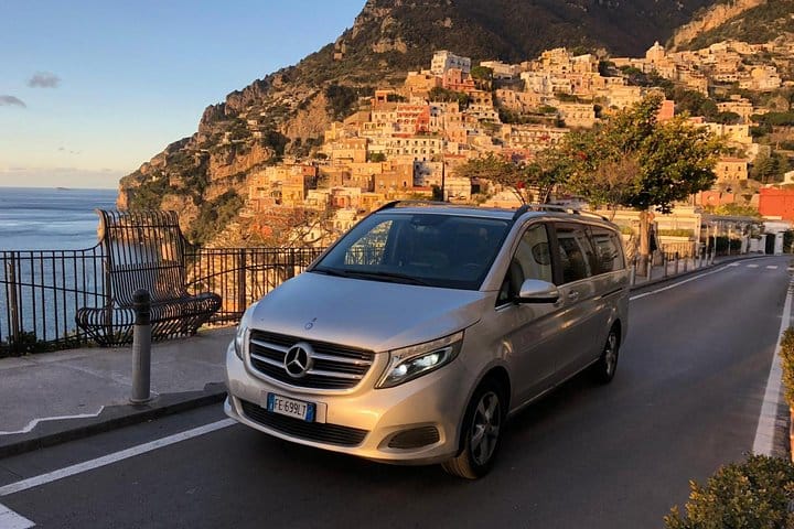 Private Transfer: Naples Hotel, Airport,Train Station to Sorrento 2