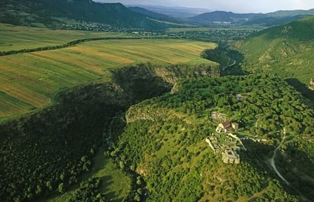 Full-Day Private Tour of Bolnisi Sioni Church and Dmanisi