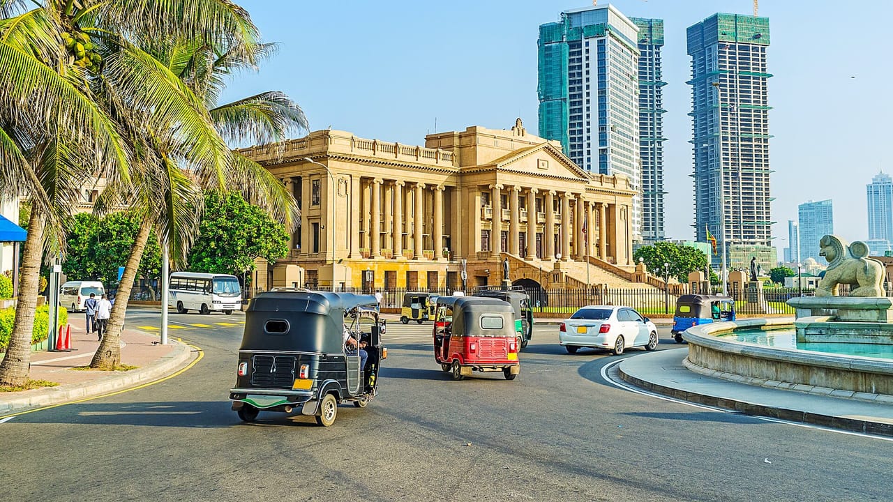 05 Nights/06 Days Beach & Safari Tour 8