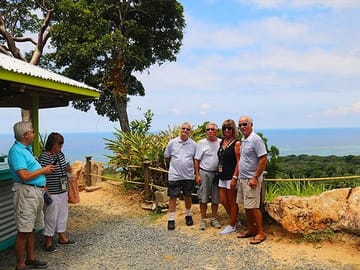 Coxen Hole Sightseeing Tour with Local Factory Visits
