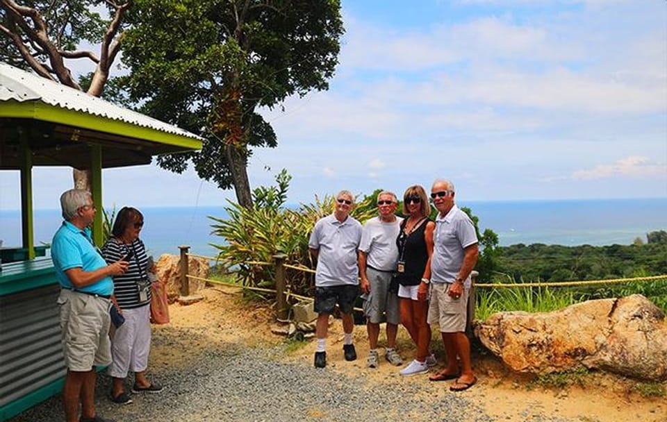 Coxen Hole Sightseeing Tour with Local Factory Visits
