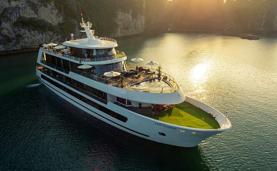 Two-Day Halong Bay Cruise with Kayaking from Hanoi