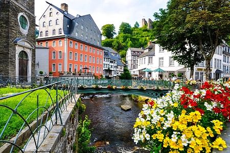 Private Tour: Explore Monschau, Aachen & Historic Eifel Cities