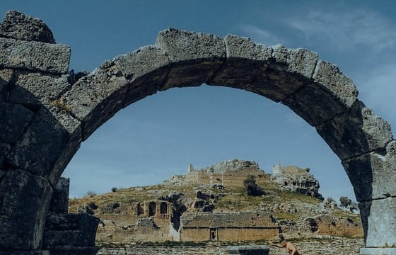 Private Guided Tour from Izmir to Didyma with Transportation