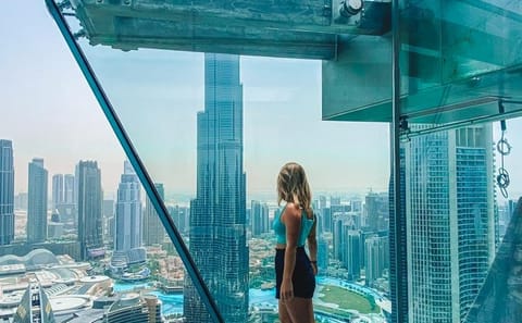 Sky Views Observatory: Panoramic Views of Downtown Dubai