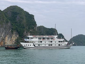 Le Journey Premium Cruise Halong Bay Luxury Boutique 2 Day Cruise