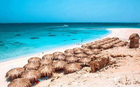 Full Day Snorkeling and Relaxation Trip to Eden Island from Hurghada
