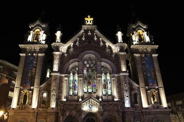 Cultural Walking Tour of Oviedo's Medieval Heritage and Cider Traditions