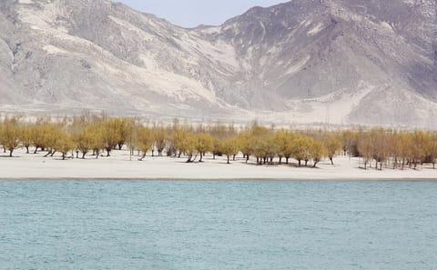25-Day Mountain Biking and Camping Tour from Lhasa to Kathmandu