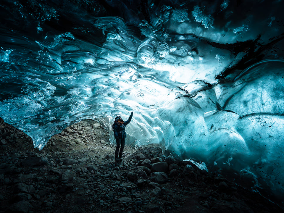Ice Cave Discovery — Local Guide of Vatnajökull