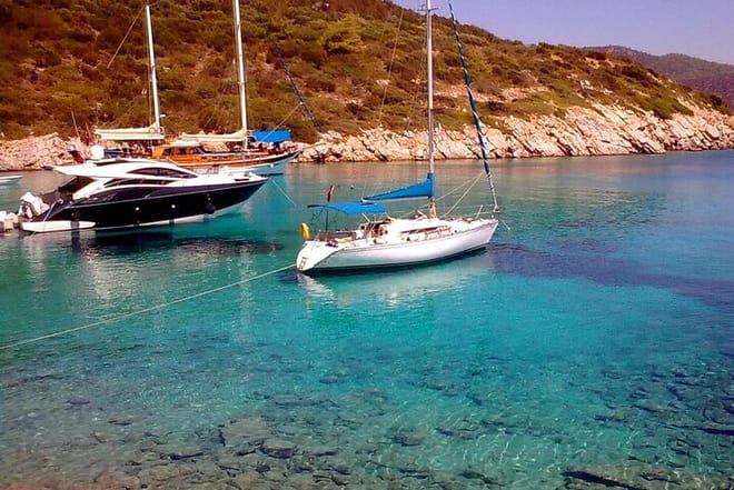 Pirate Boat Tour in Bodrum with Lunch & Fresh Fruit  8