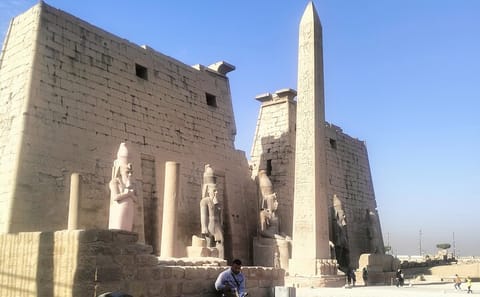 Private 8 Day Luxury Egypt Tour Pyramids Denderah and High Tea