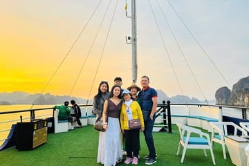 Halong Bay Day Tour By 5-Star Cruise, Buffet, Caves, Mini Pool