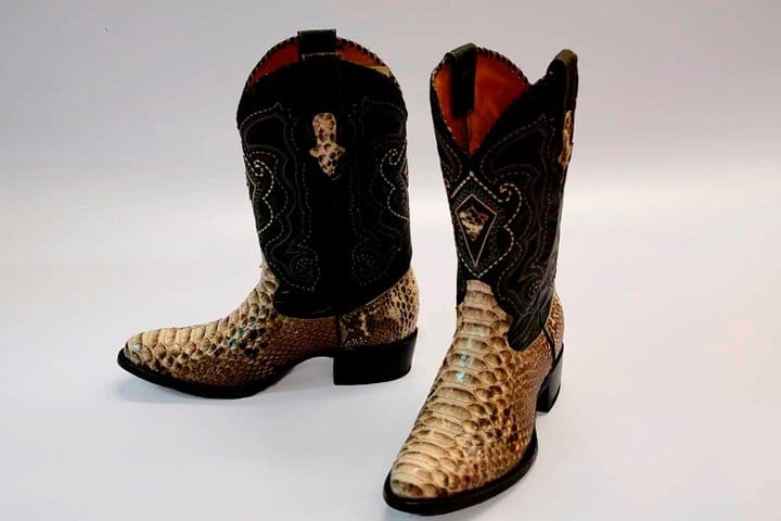 Artisanal Leather Boots Town + Antigua Guatemala Shore Excursion 8