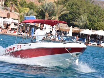 Private Speed Boat Tour to Tiran Island from Sharm El-Sheikh