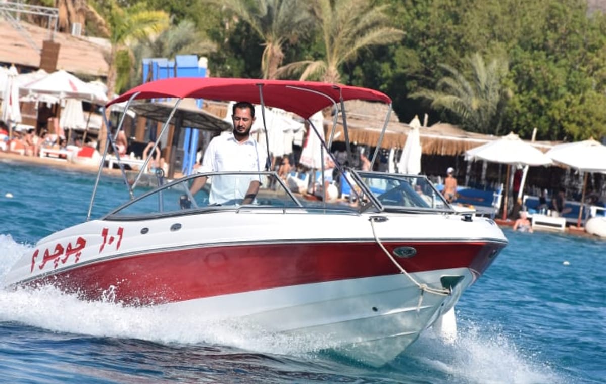 Private Speed Boat Tour to Tiran Island from Sharm El-Sheikh