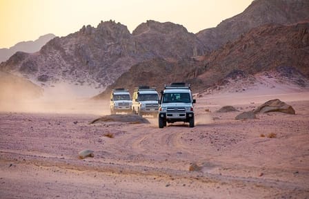 Hurghada Jeep Super Safari to Bedouin Village with Dinner & Show