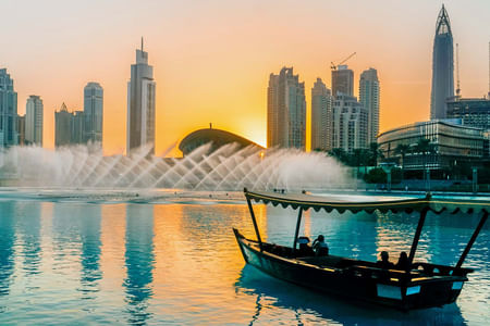 Private Half Day Dubai City Tour with Dubai Mall Shopping, Burj Khalifa 148th floor & Musical Fountain Show with Lake Ride