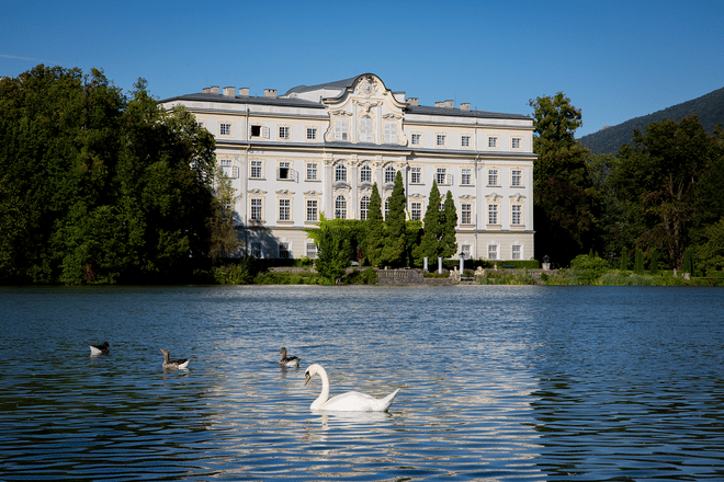 Sound of Music and Lakes & Mountains from Passau/Linz - Private Full-Day Tour