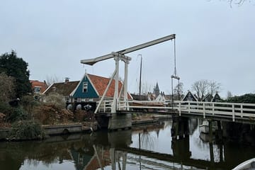 Day Trip from Amsterdam to Volendam, Edam & Zaanse Schans