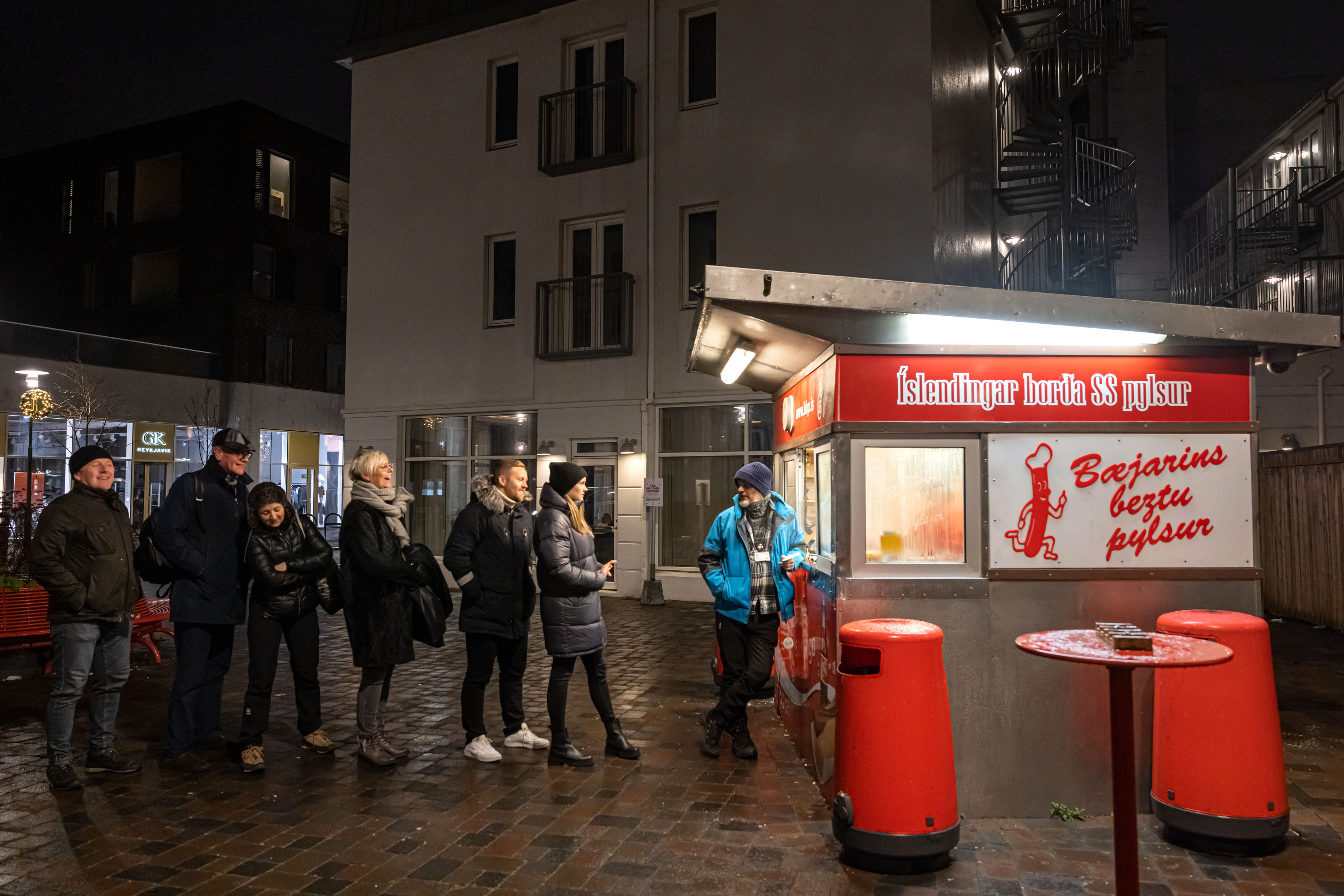 A queue in front of the most famous Hot Dog stand in Iceland