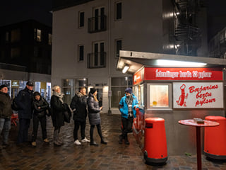 A queue in front of the most famous Hot Dog stand in Iceland