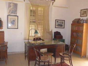 Howard Carter House BY Tut guide