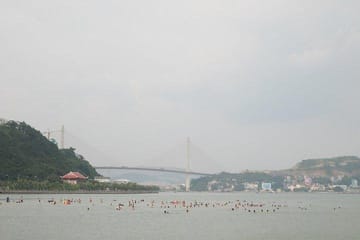 Night Tour of Ha Long Bay and Hạ Long City Highlights