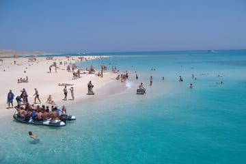 Luxury Snorkeling Cruise to Hula Hula Island from Hurghada