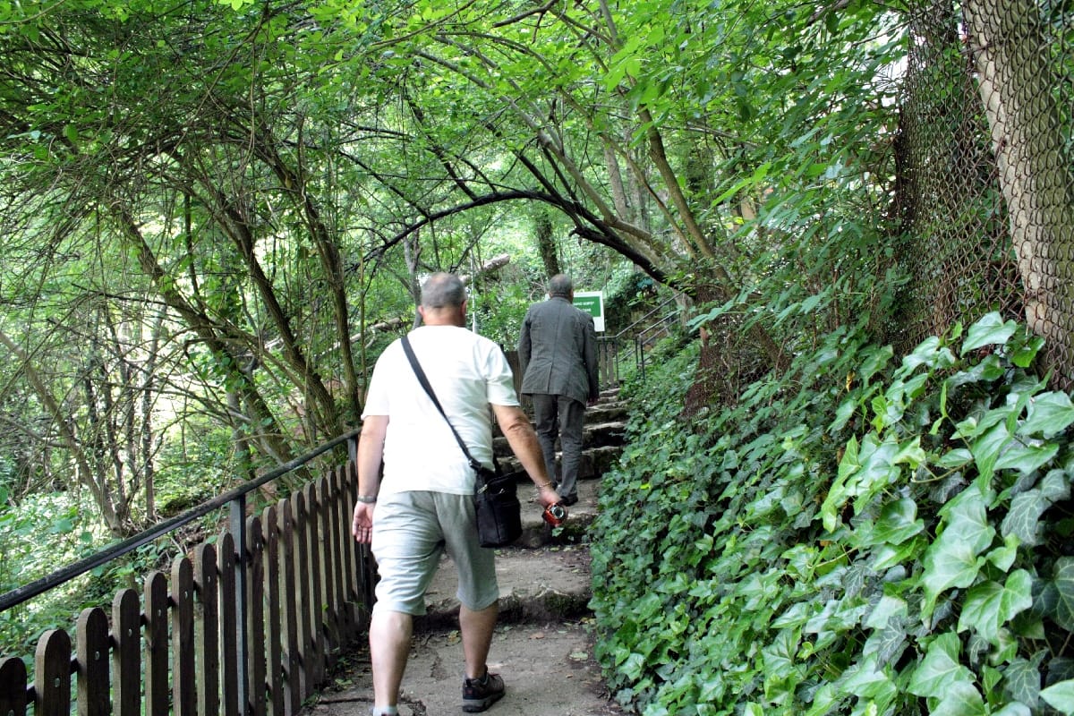 Dryanovo Monastery & Love Bench & Bacho Kiro Cave Self-Guided 6