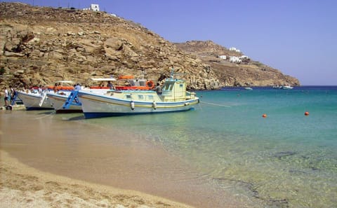 Island Hopping Tour of Mykonos, Paros, and Santorini